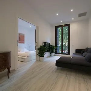 Roger De Lluria Design Apartment Barcelona