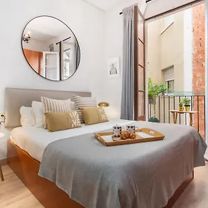 Fridays Flats Whisper-quiet Near Sagrada's Heart Apartment Barcelona